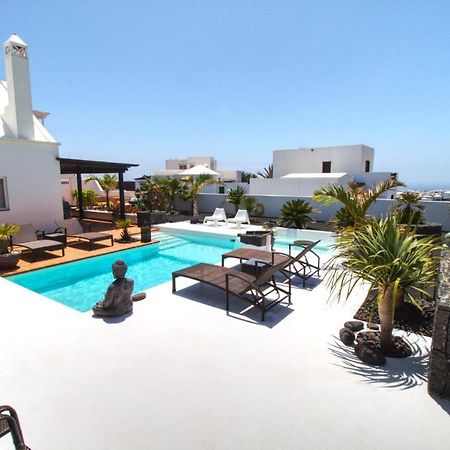 Villa Canis Tias Exterior photo